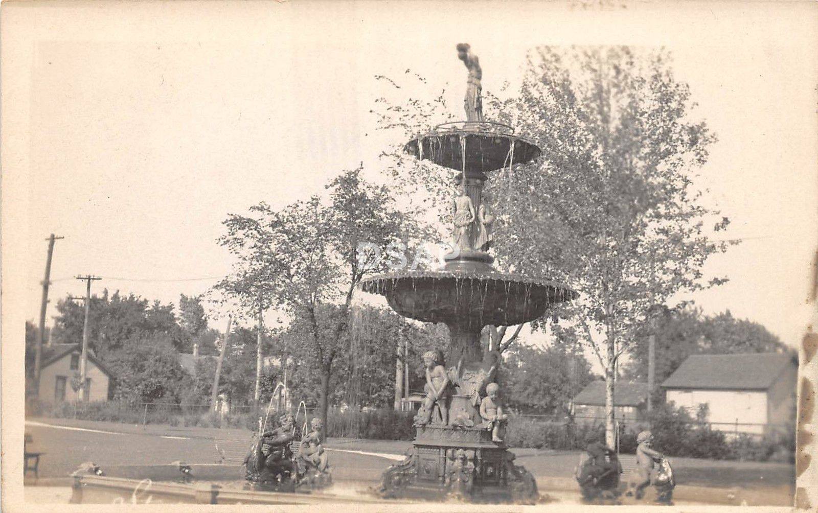 Studebaker Electric Fountain in Howard Park